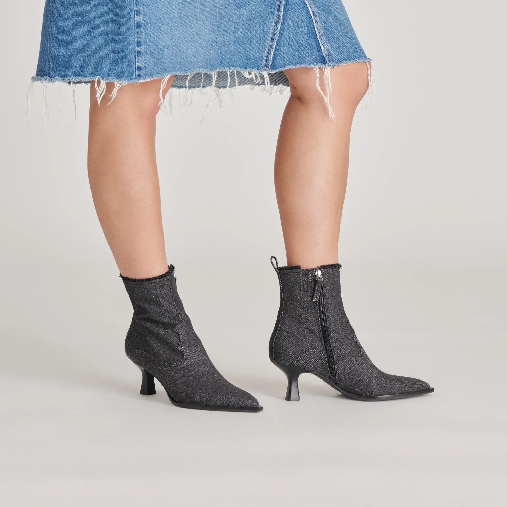 AUSTIN BOOTS CARBON DENIM Dolce Vita