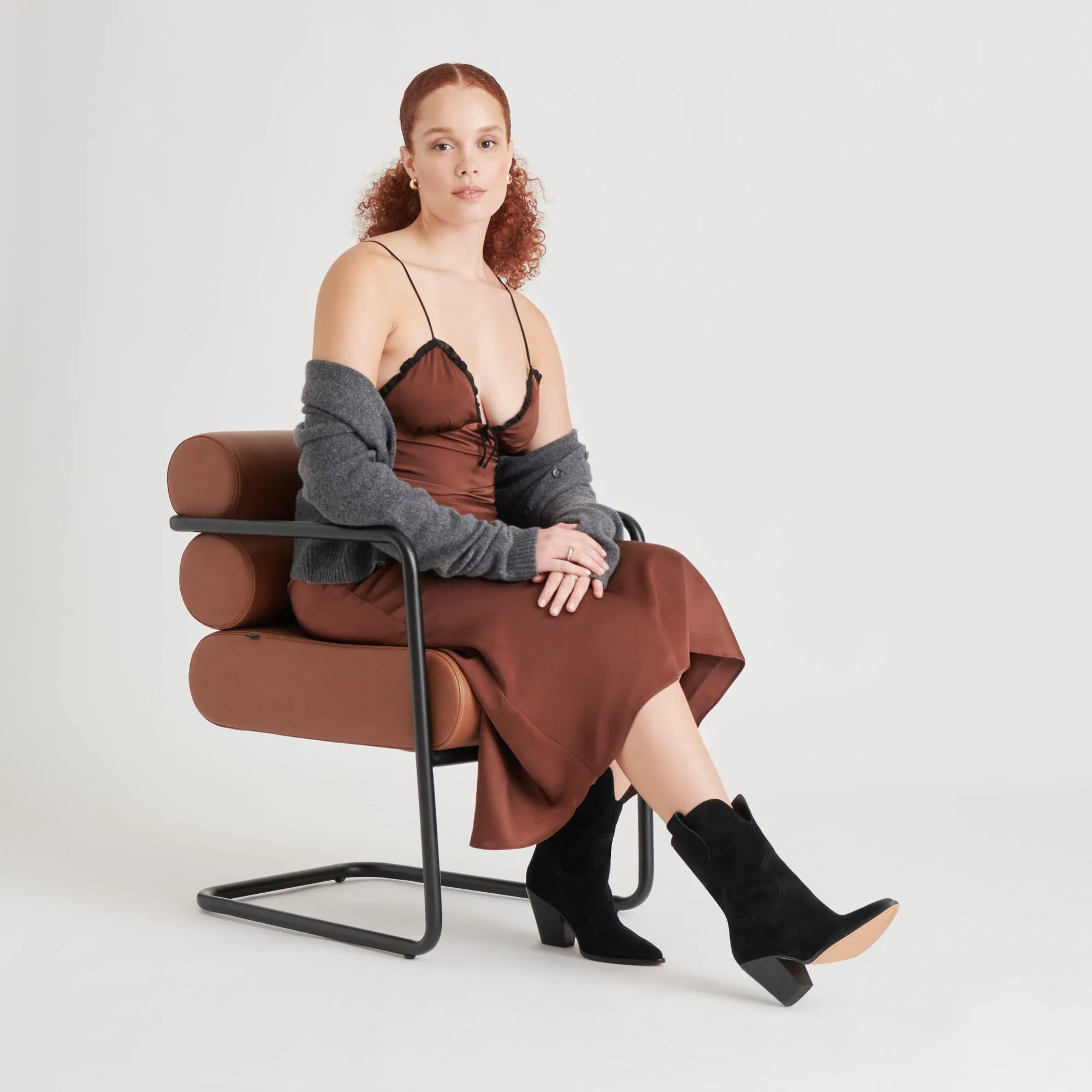 JESSEY BOOTS ONYX SUEDE Dolce Vita