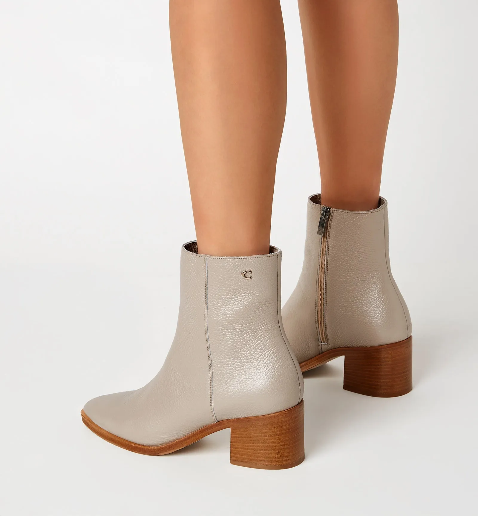 JULIETA PEBBLED LEATHER BOOTIE La Canadienne