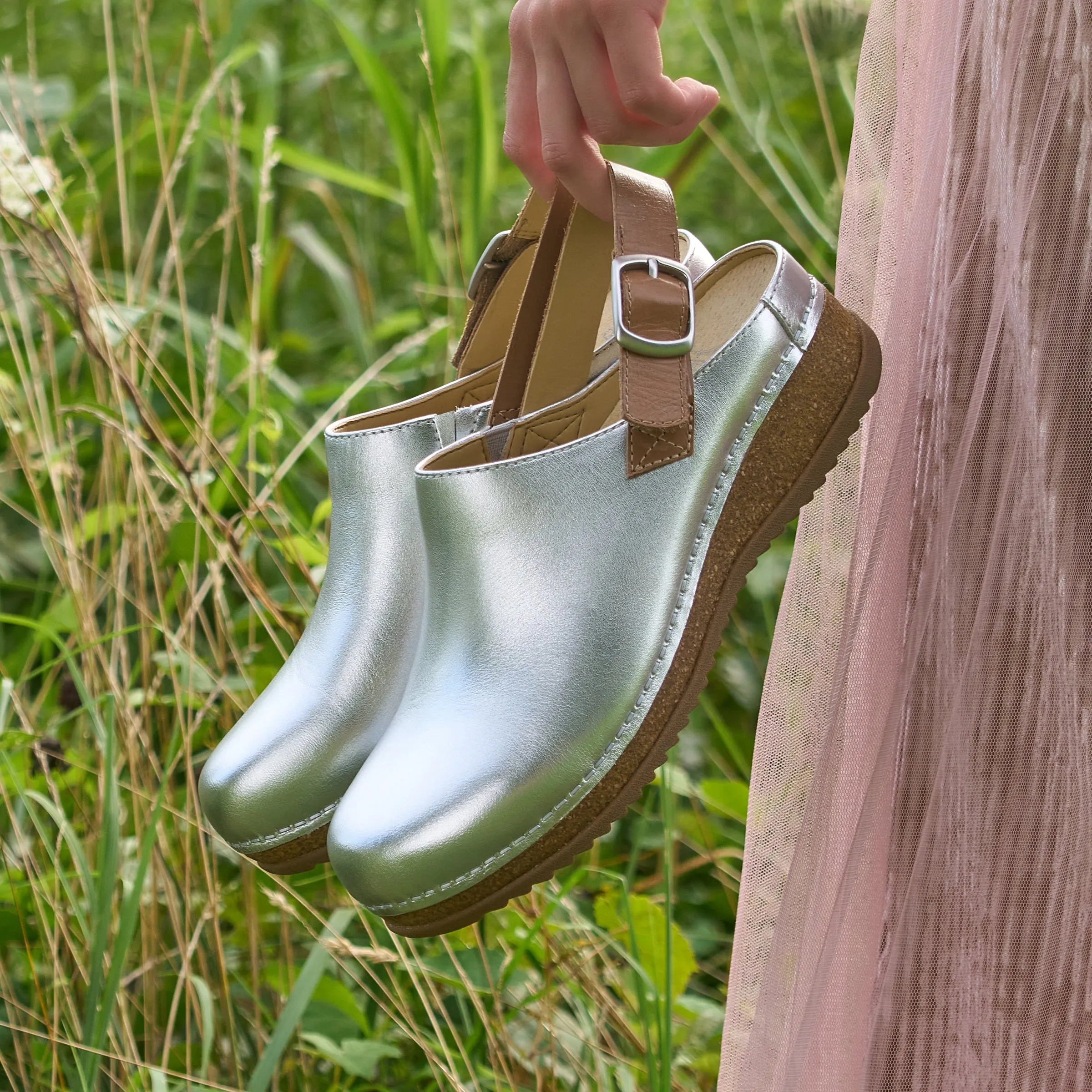 Merrin Silver Metallic Dansko