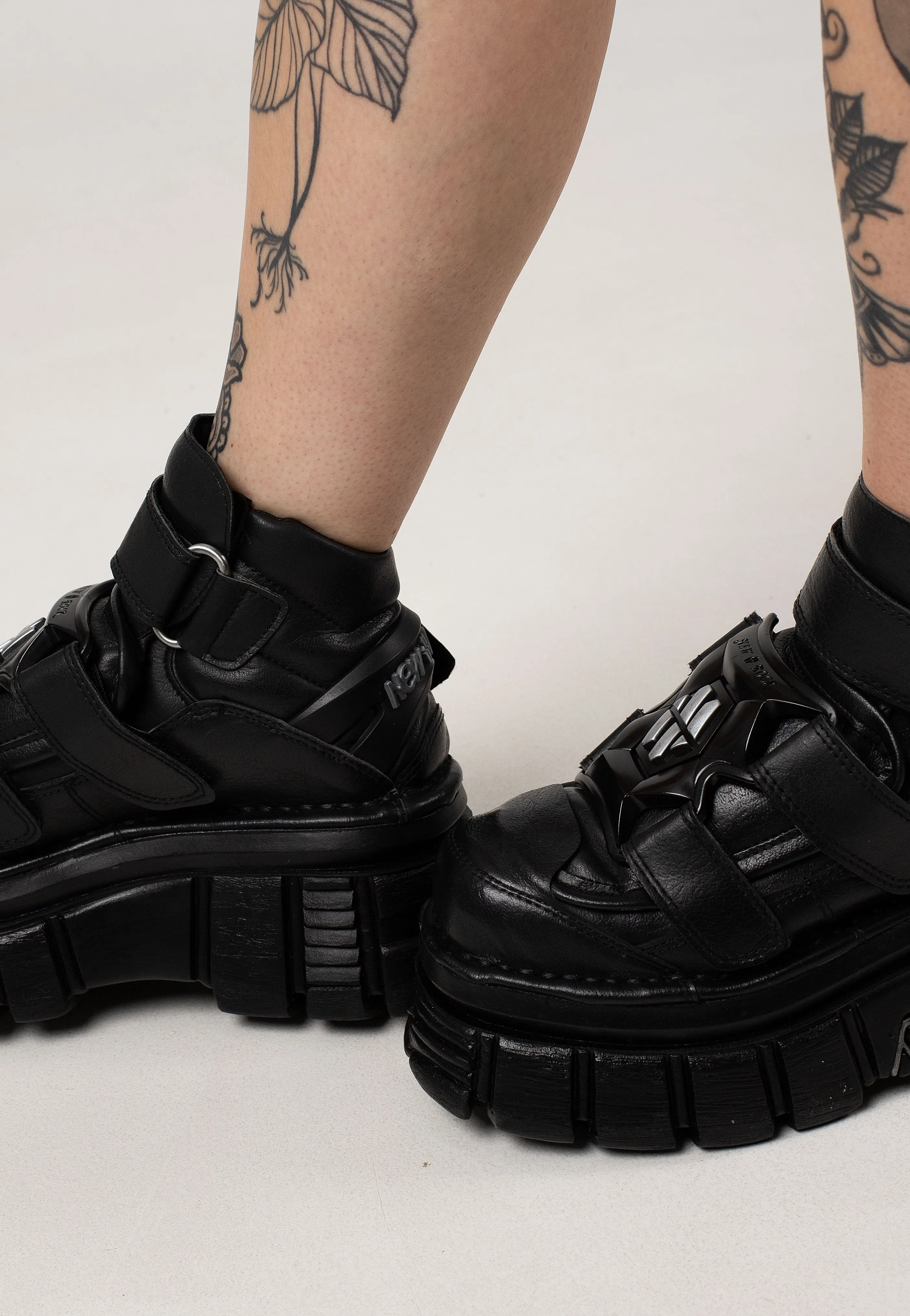 New Rock - 285 V3 Black - Girl Shoes