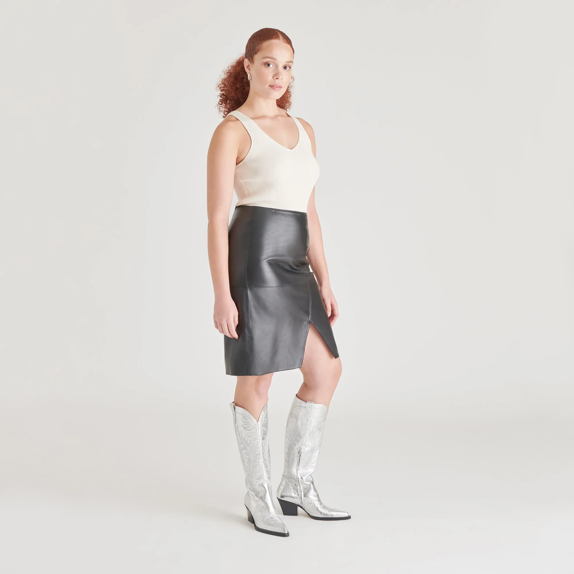 RYATT BOOTS SILVER DISTRESSED LEATHER Dolce Vita
