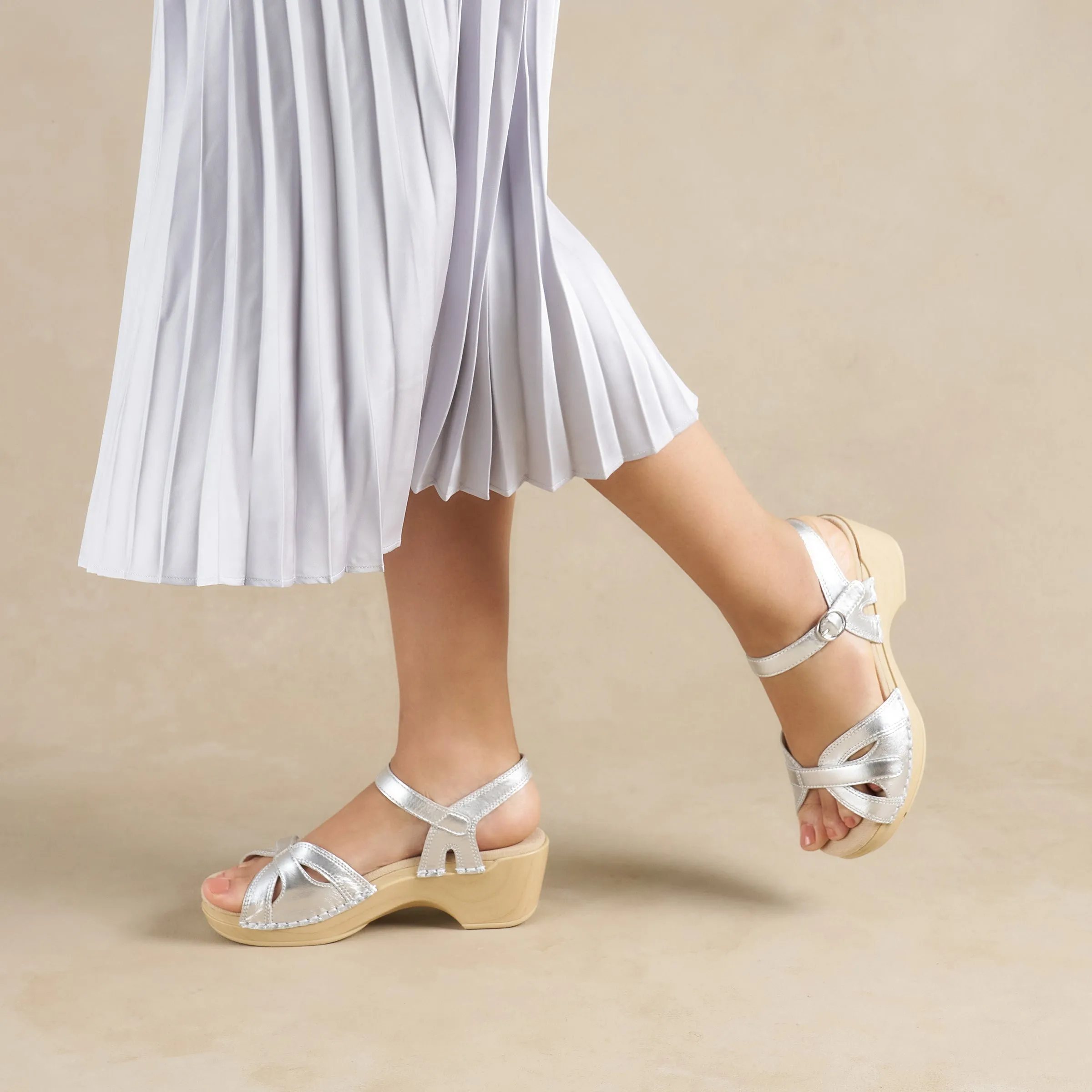 Season Silver Metallic Dansko