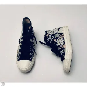 Shoes Sneakers By Converse In Black & White, Size: 6
