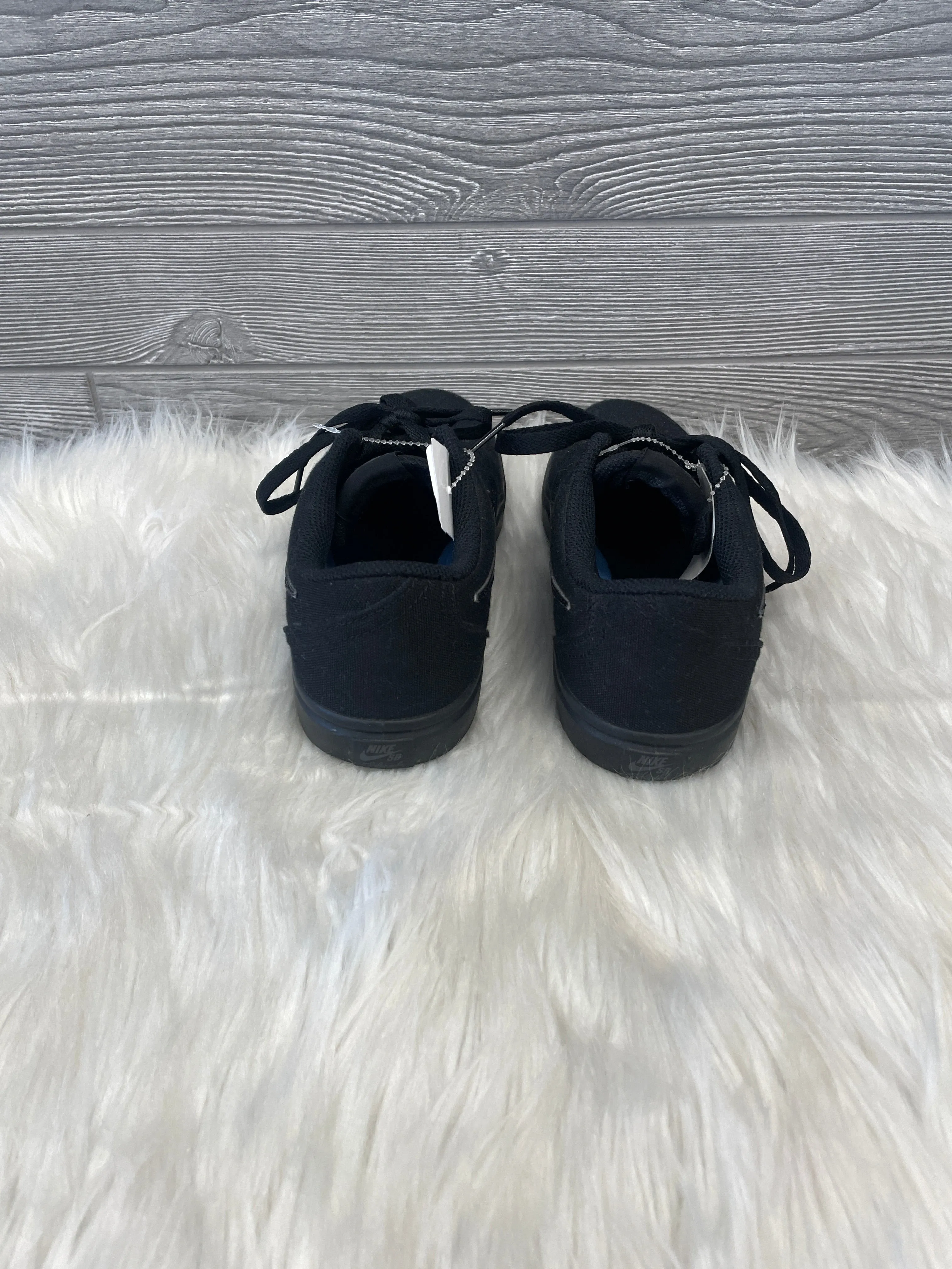 Shoes Sneakers By Nike In Black, Size: 6.5